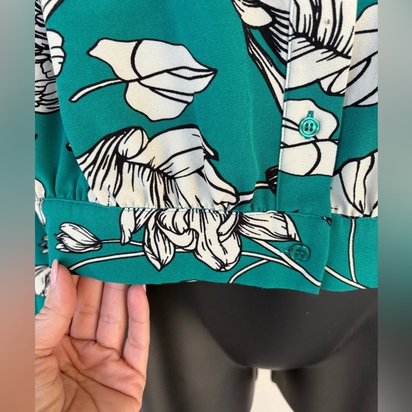 Rachel Roy women’s floral green button down long sleeve top size small preloved - Picture 7 of 7